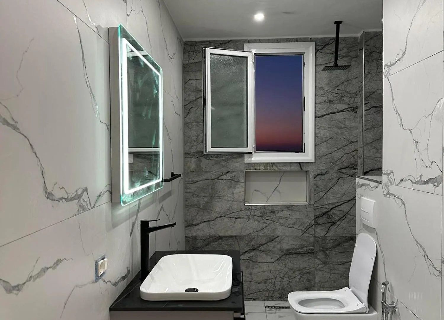 Sea View Apartment Luxury Vlorë
