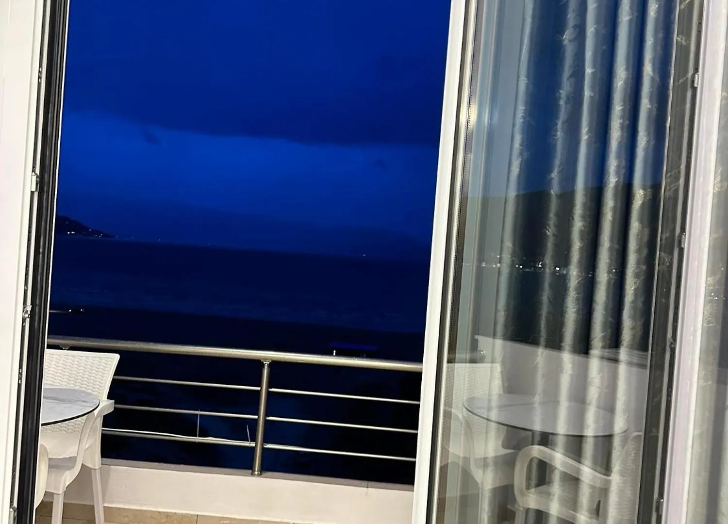 Sea View Apartment Luxury Avlonya