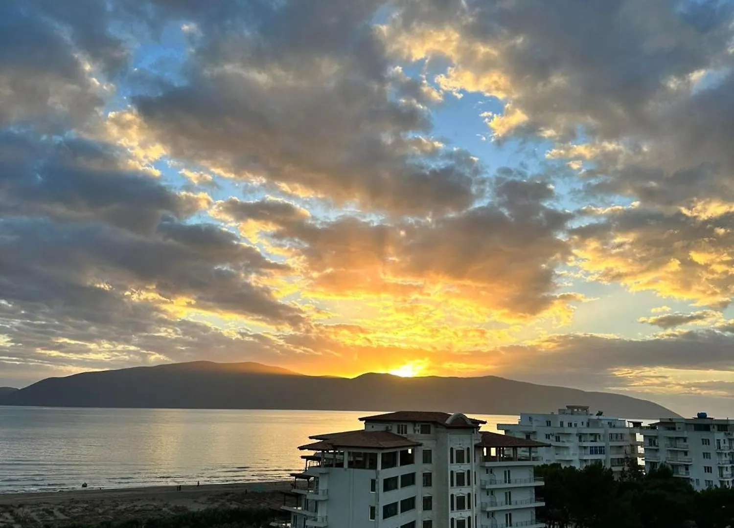 Sea View Apartment Luxury Avlonya
