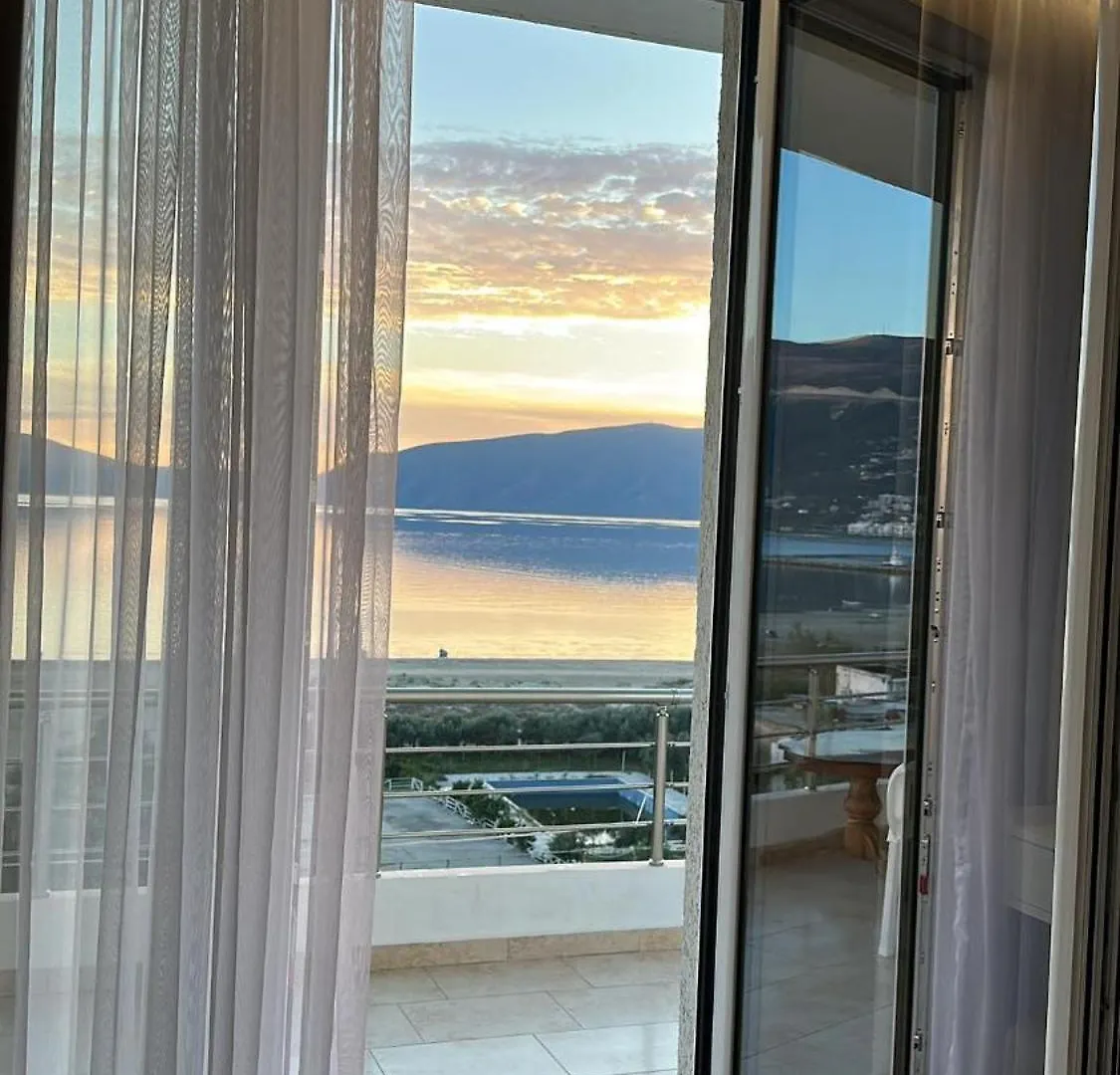 Sea View Apartment Luxury Avlonya